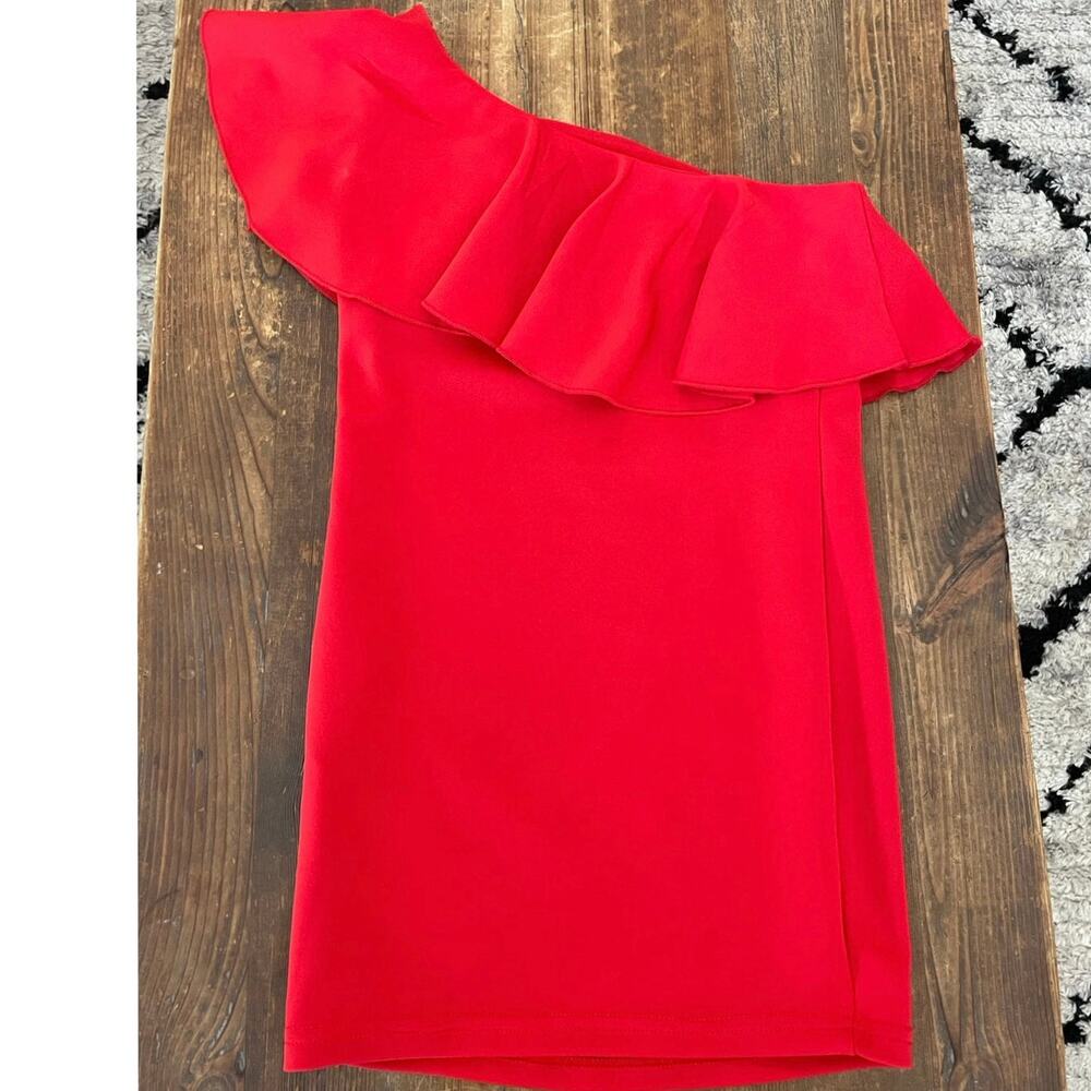 Off shoulder red dress Girls size 8/9 NWT